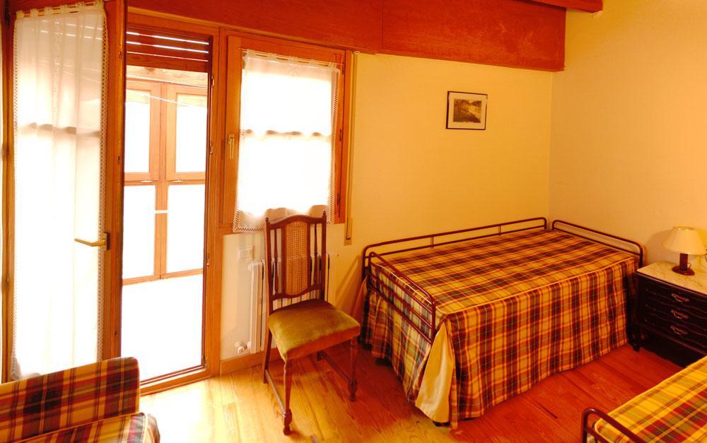 Bilanayur Hotel Alberuela de la Liena Exterior foto